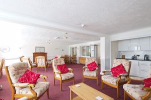 RESIDENTS LOUNGE- click for photo gallery